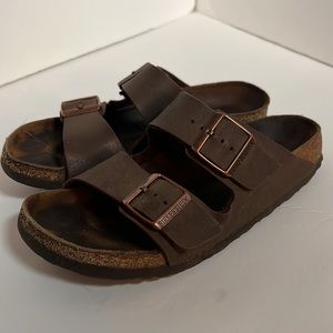 Birkenstock brown shoes size 39  European